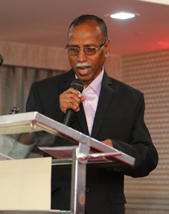 Pastor Shoula Shinde